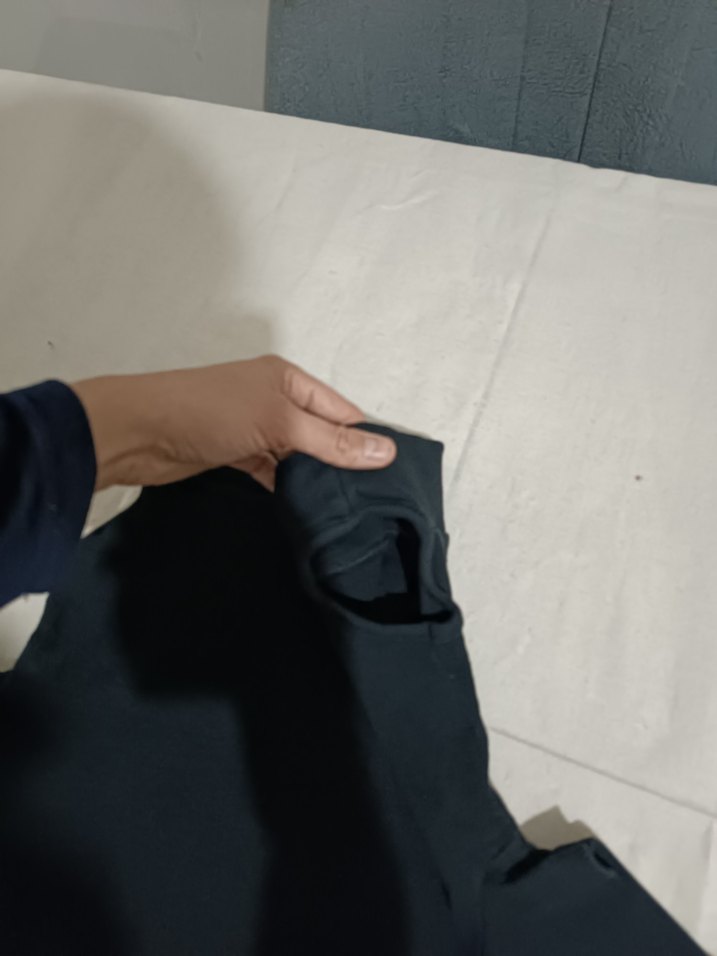 Siyah Kayık Yaka Kolsuz Fit Body - Görsel 3