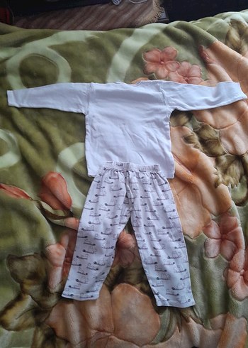 Beyaz Baskılı Uzun Kollu Bebek Kıyafet Takımı - Görsel 2