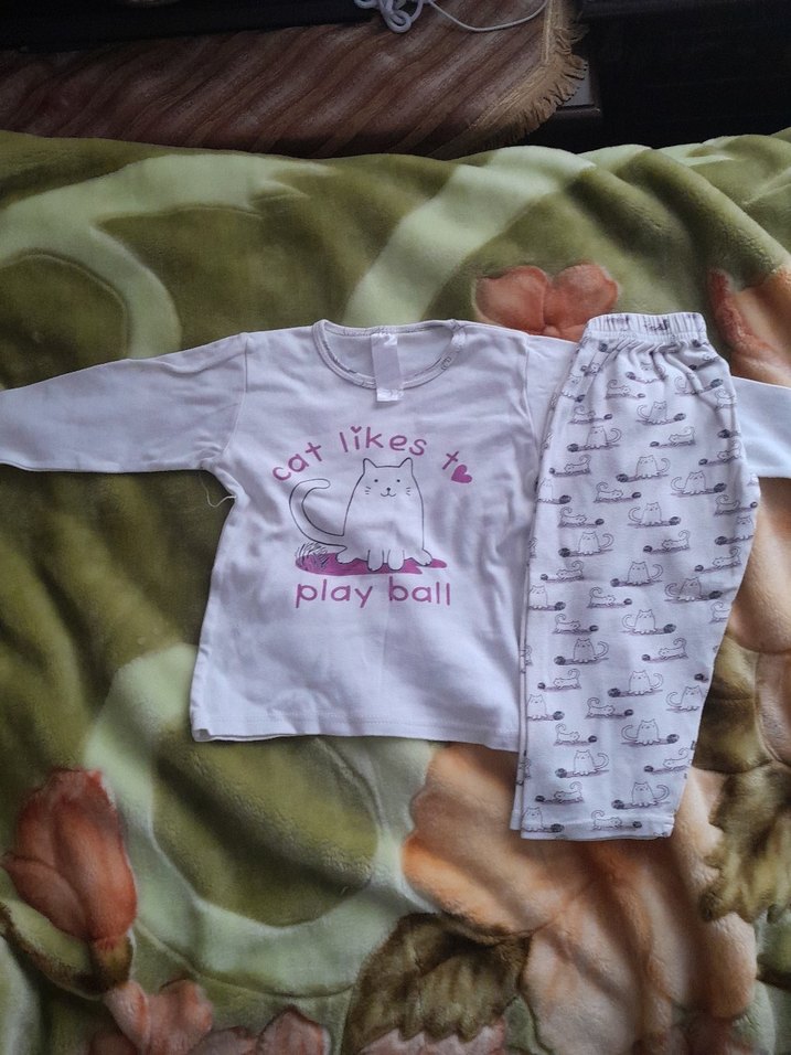 Beyaz Baskılı Uzun Kollu Bebek Kıyafet Takımı - Görsel 4