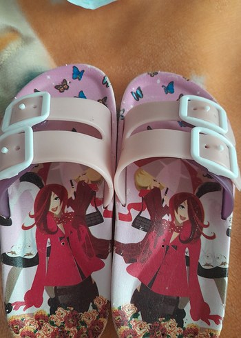 Kızlar İçin Renkli Bohem Desenli Tokalı Terlik - Görsel 2