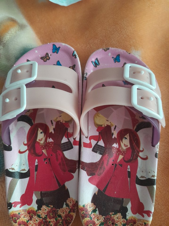 Kızlar İçin Renkli Bohem Desenli Tokalı Terlik - Görsel 2