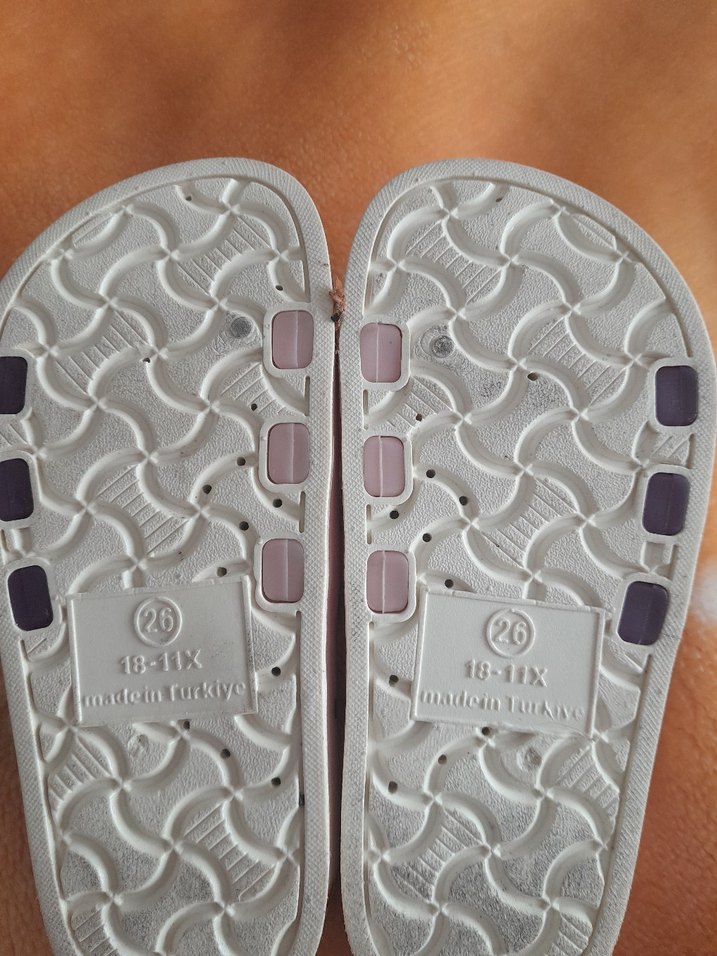 Kızlar İçin Renkli Bohem Desenli Tokalı Terlik - Görsel 3