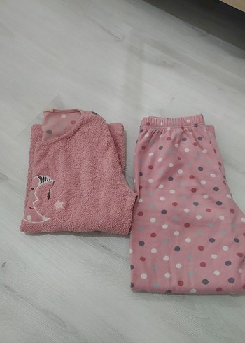 Pembe Puantiyeli Uzun Kollu Kadın Pijama Takımı - Görsel 5