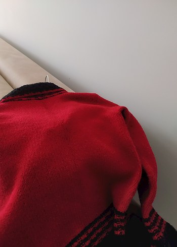 Kırmızı Siyah V Yaka Yün Kazak - Görsel 7
