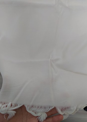 Krem Püsküllü Baş Örtüsü - Görsel 2