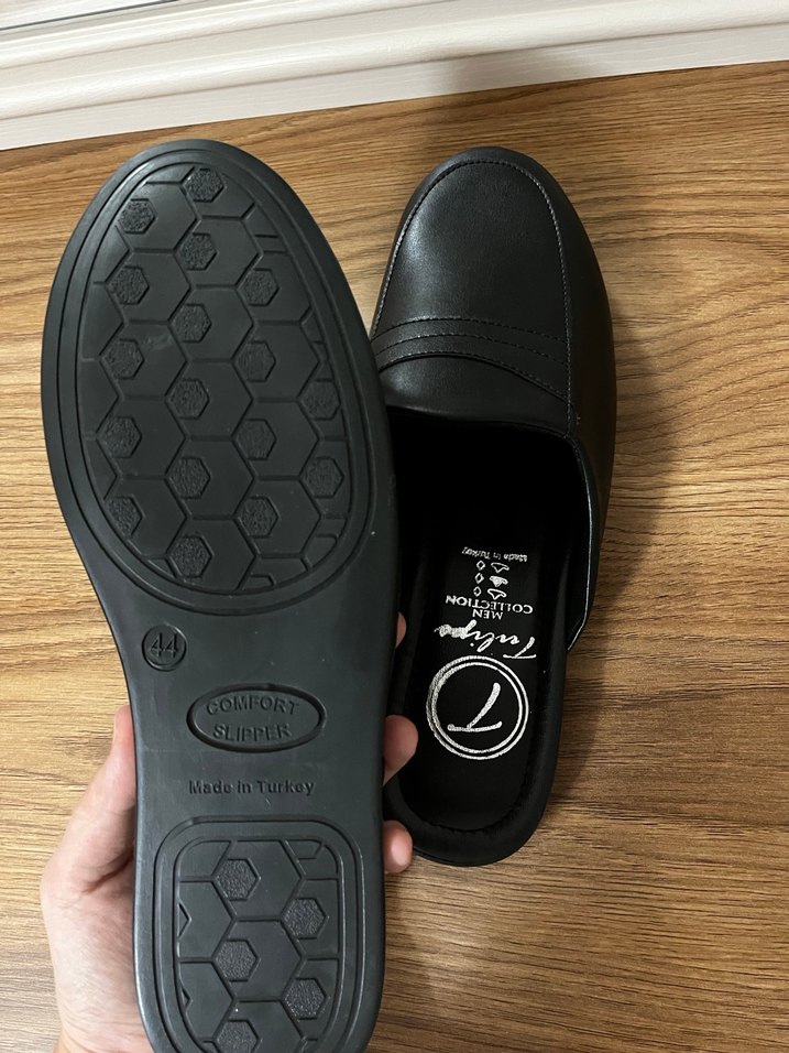 Erkek Siyah Tokalı Ev Terliği - Görsel 2