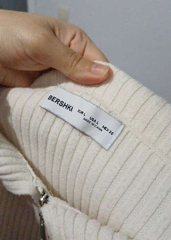 Beyaz Straplez Kısa Triko Kazak - Görsel 2