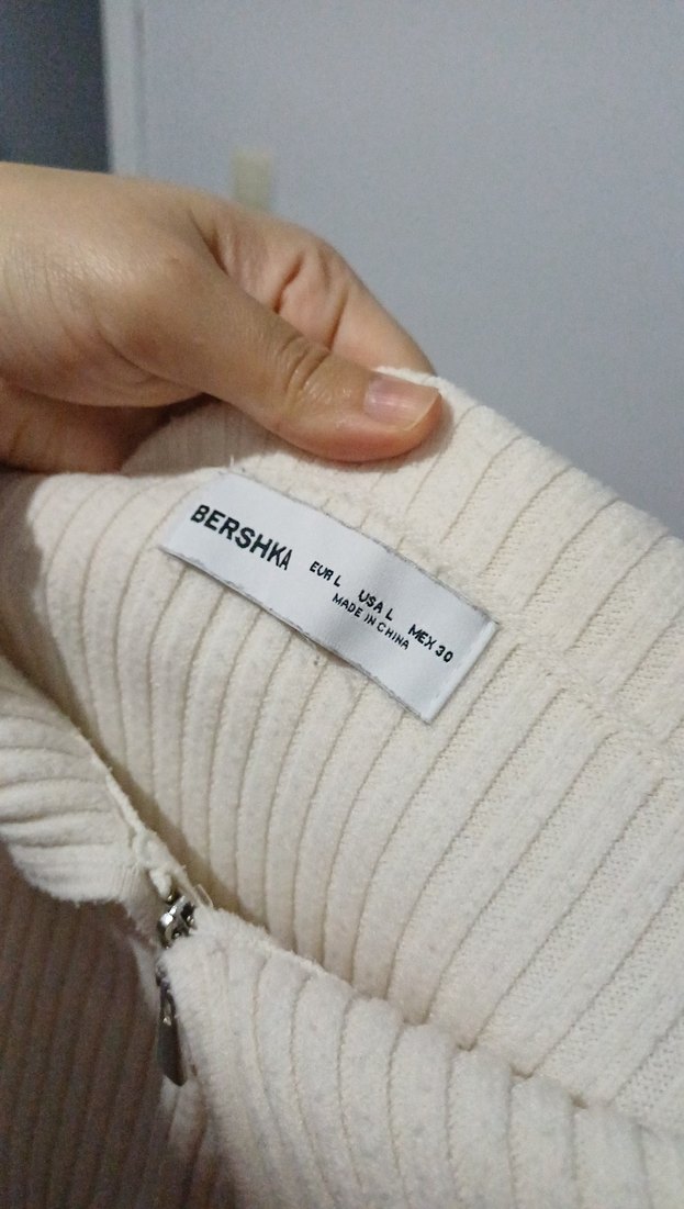 Beyaz Straplez Kısa Triko Kazak - Görsel 2