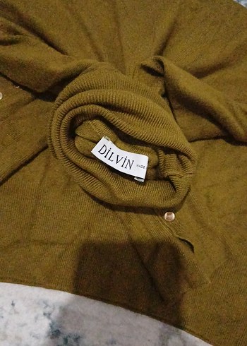 Düğmeli Boğazlı Kadın Kahverengi Triko - Görsel 2