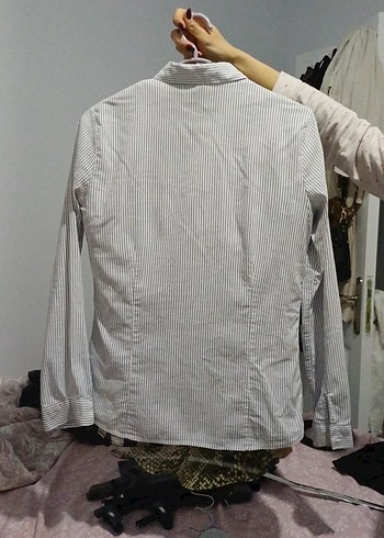 Gri Pamuklu Düğmeli Uzun Kollu Kadın Gömlek - Görsel 2