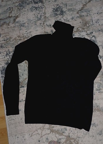 Siyah Boğazlı Uzun Kollu Kadın Kazak - Görsel 2