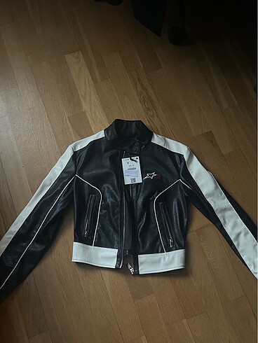 Bershka deri motorcu ceketi