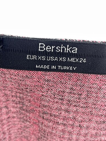 xs Beden çeşitli Renk Bershka Kısa Elbise %70 İndirimli.