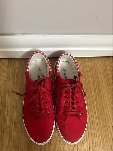 Polaris ayakkabı kırmızı