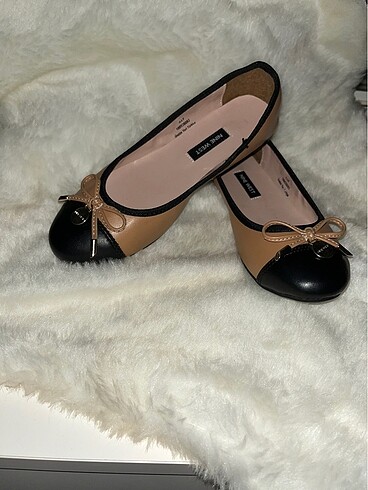 Nine west