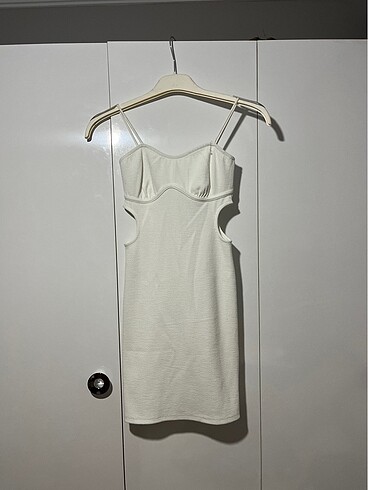 Bershka Elbise