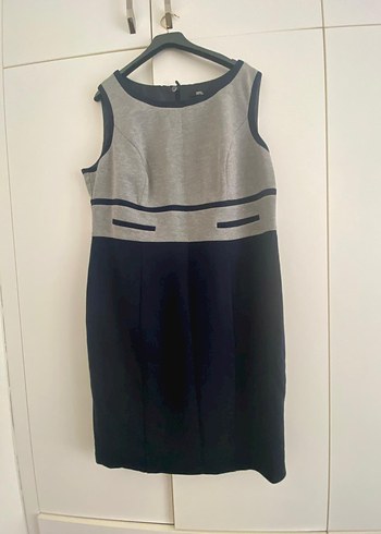 Marks & Spencer Sik Ve Minimal Kolsuz Elbise