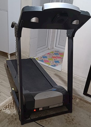 Beden Renk koşu bandı
