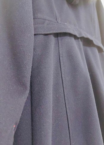 Siyah Fermuarlı Uzun Kadın Kaban - Görsel 5