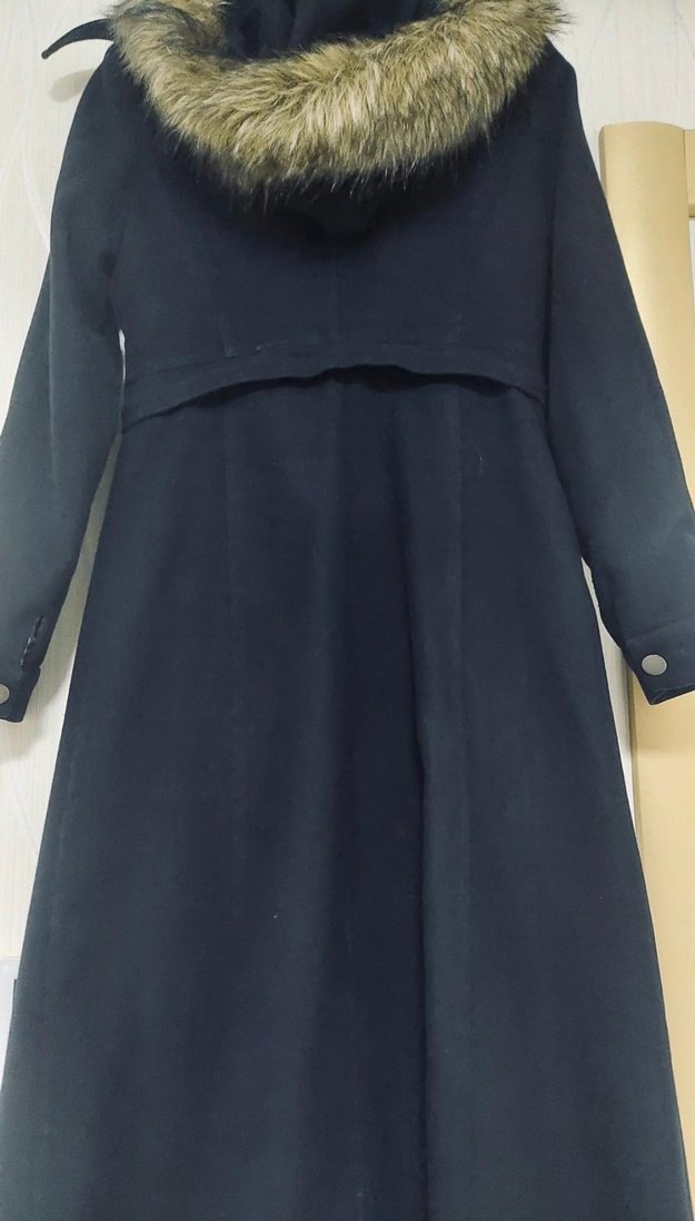 Siyah Fermuarlı Uzun Kadın Kaban - Görsel 3