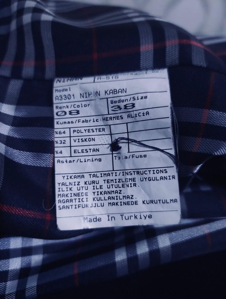 Siyah Fermuarlı Uzun Kadın Kaban - Görsel 2