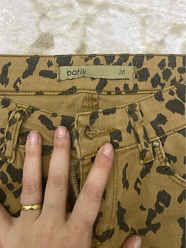 Batik Batik marka kot pantolon