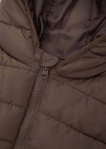 Bej Kapüşonlu Erkek Çocuk Yelek - Görsel 2