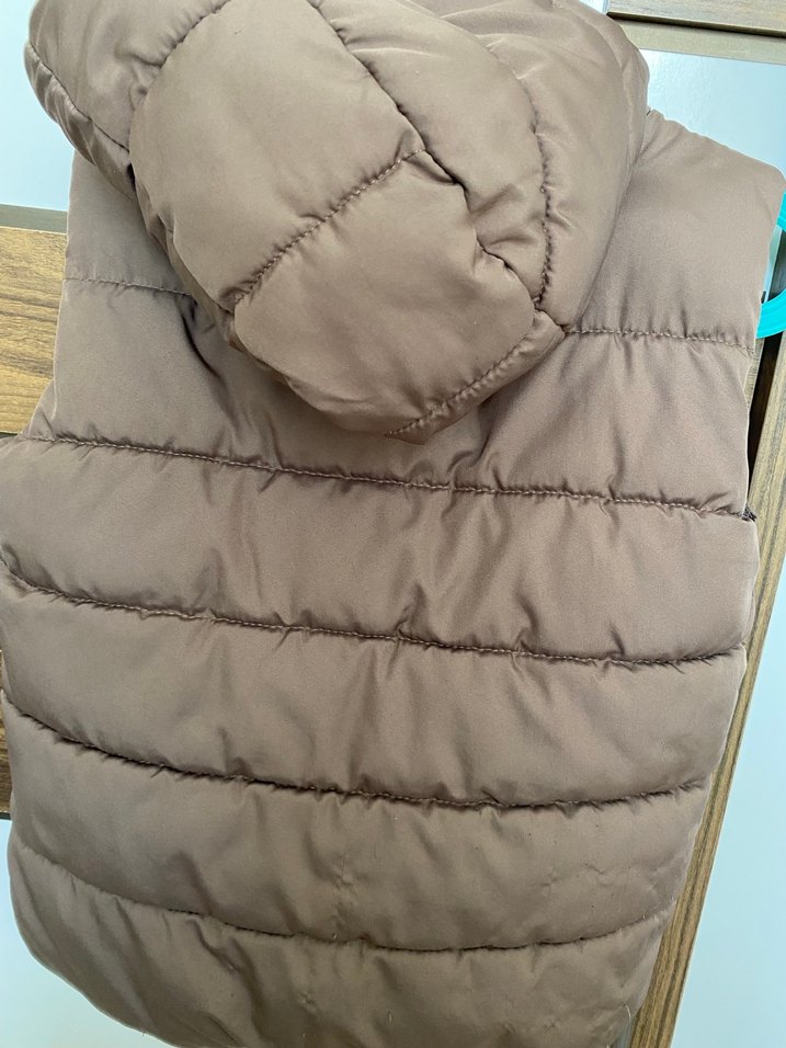 Bej Kapüşonlu Erkek Çocuk Yelek - Görsel 5