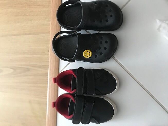 Çocuk spor ayakkabı ve terlik