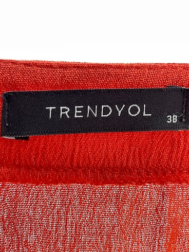 38 Beden çeşitli Renk Trendyol & Milla Bluz %70 İndirimli.