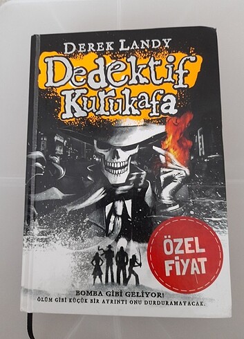 DEDEKTİF KURUKAFA