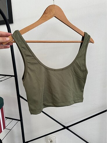 m Beden QUZU HAKİ YEŞİLİ CROP
