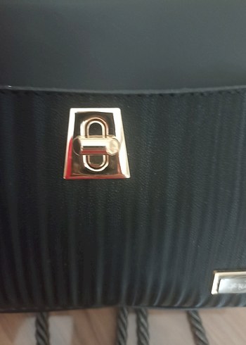 NAS Siyah Pliseli Kadın Çanta - Görsel 8