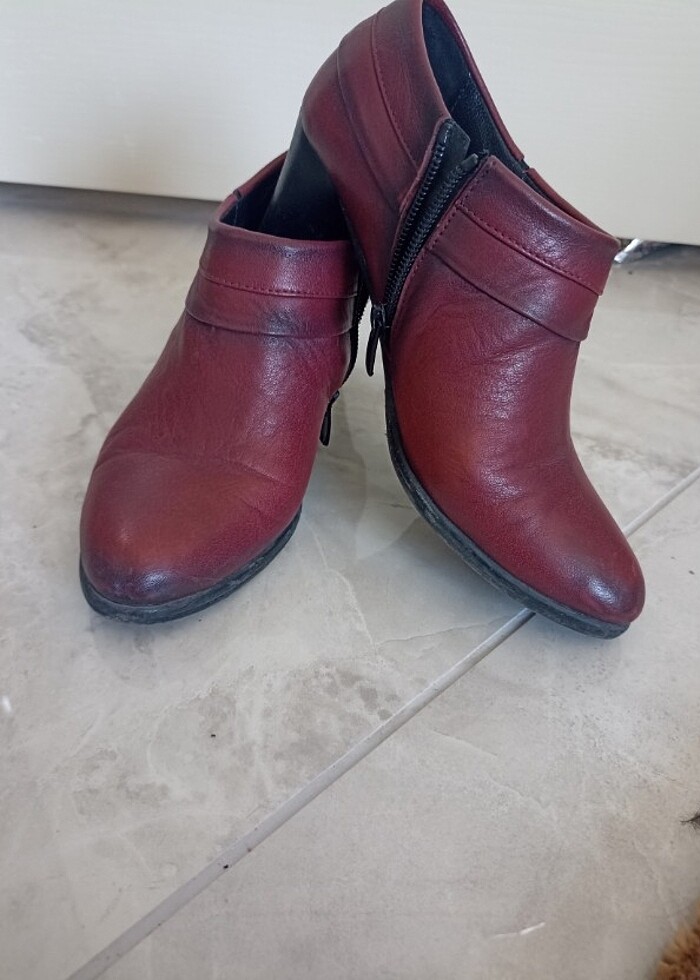 Kadın kısa bot - Görsel 2