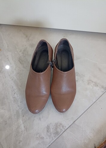 Kadın kısa bot - Görsel 6