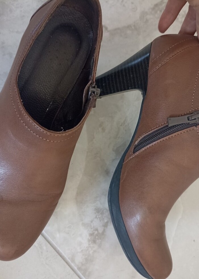 Kadın kısa bot - Görsel 4