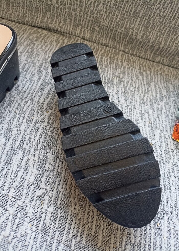 Kadın terlik - Görsel 2