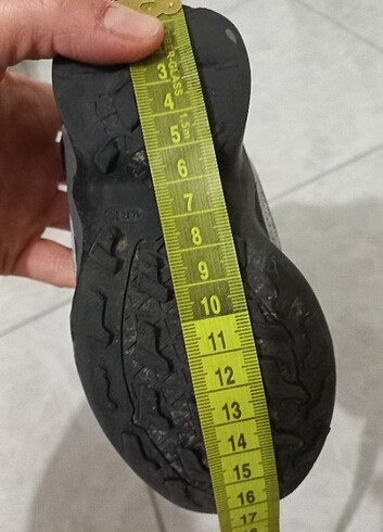 23 Beden siyah Renk Erkek cocuk bot