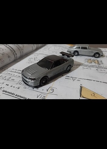 Skyline r34 ve r35
