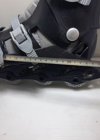 Gri Erkek Kaykay Pateni Tokalı ve paten kaskı - Görsel 4