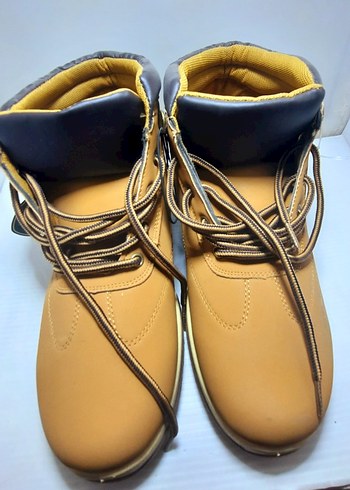 LC Waikiki bot - Görsel 2