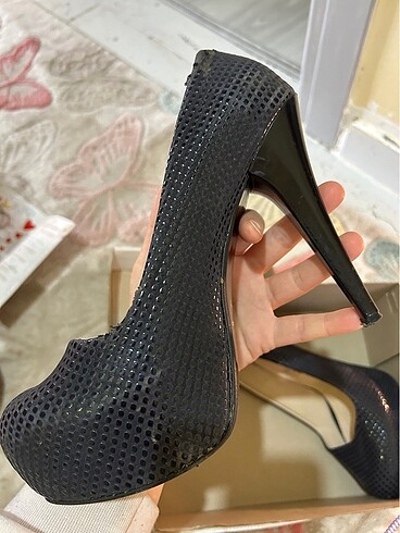 Topuklu ayakkabı - Görsel 2