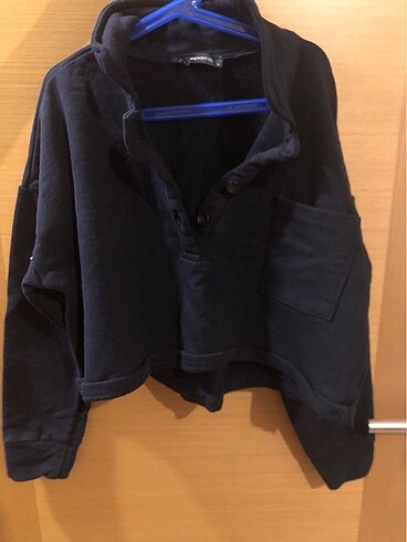 Crop Sweatshirt