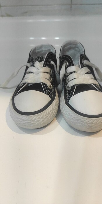 20 Beden siyah Renk Bebek Converse ayakkabı