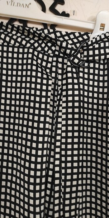 Asimetrik kesim kadın etek - Görsel 3