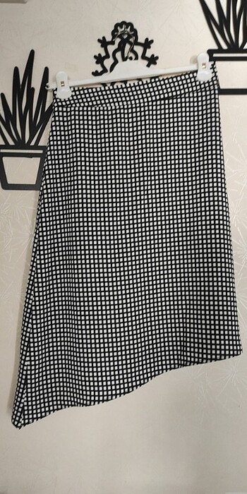 Asimetrik kesim kadın etek - Görsel 5