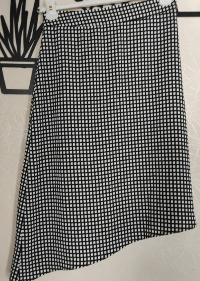 Asimetrik kesim kadın etek - Görsel 5