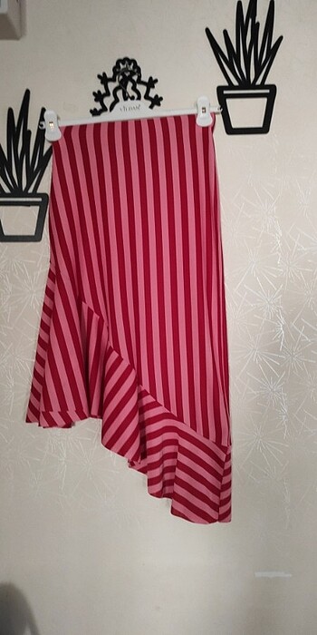 Asimetrik kesim kadın etek  - Görsel 2