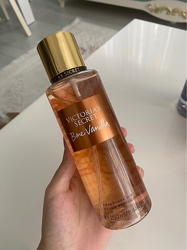  Beden Victoria Secret Body Mist