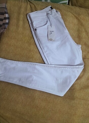 Diğer Beyaz dar paça pantolon